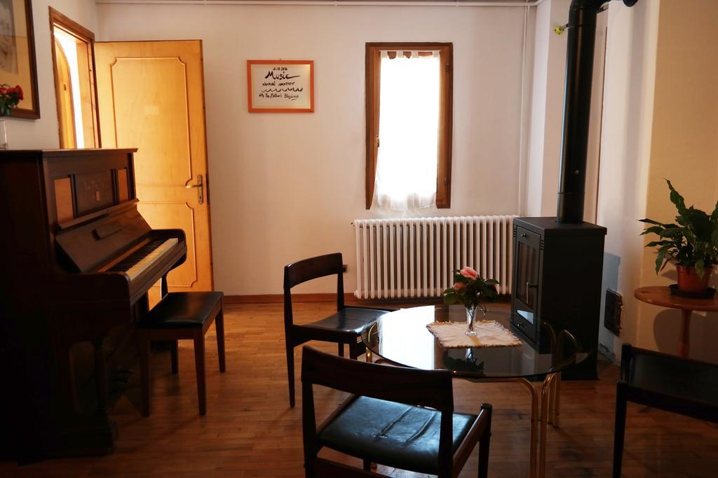 Music Smile Apartment Omegna Exteriör bild